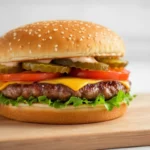 A hamburger álma a bőség és a kényelem szimbóluma, amely a vágyakat és az élvezeteket tükrözi.